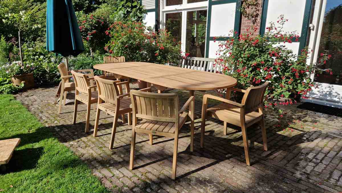  Teakea Amara Stapelbare Teakhouten Tuinstoel – Vaste Armstoel – Massief Teak – Buitenstoel met Leuningen - alternate view