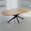 Eiken Eettafel Pebble – Organisch Massief Eiken met Zwarte Metalen Spinpoot (Taps Toelopend) Eiken Eettafel Pebble – Organisch Massief Eiken met Zwarte Metalen Spinpoot (Taps Toelopend)