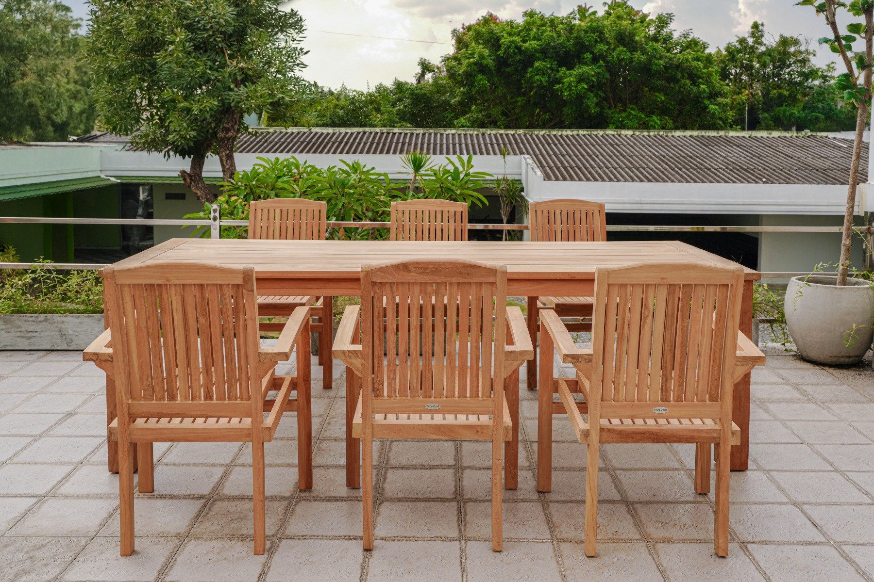 Teakea Teakhouten Tuinset met 6 Ibiza stapelbare teakstoelen en Nelson tuintafel 250x100 cm – luxe, tuinset van teak voor buiten - view 4