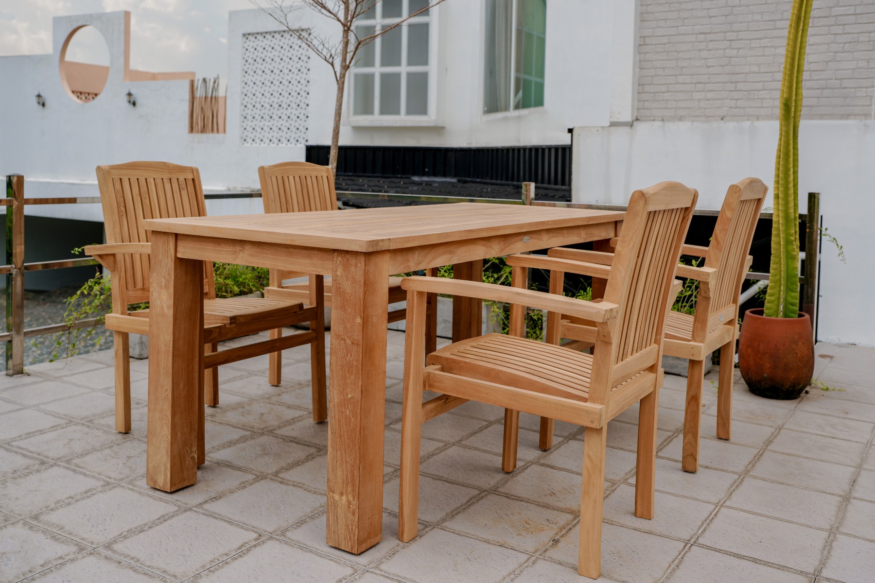 Teakea Teakhouten Tuinset met 6 Ibiza stapelbare stoelen en Nelson tafel 180x90 cm – duurzame en stijlvolle tuinmeubels van massief teak - alternate view