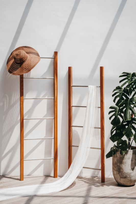 Decoratie ladder Teakhout met RVS stijlen - alternate view